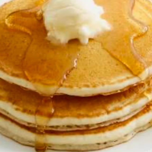 SHORSTACK OF PANCAKES.
